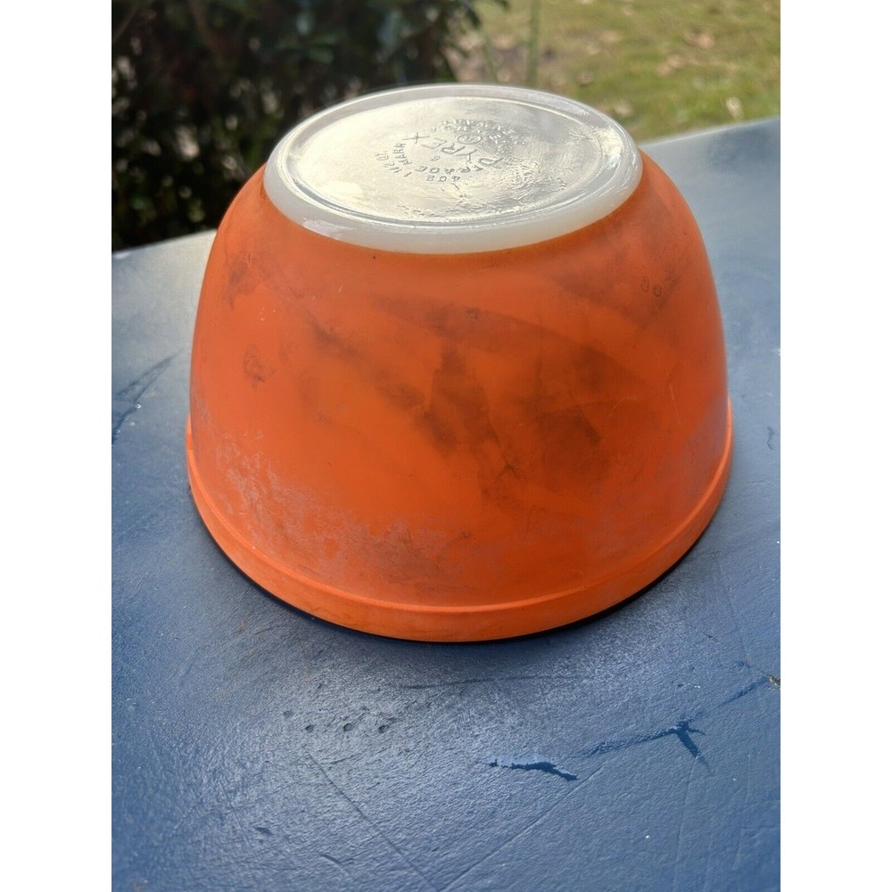 Pyrex Primary Orange 402 Mixing Nesting Bowl 1 1/2 Quart Qt With Condition - Picture 2 of 8